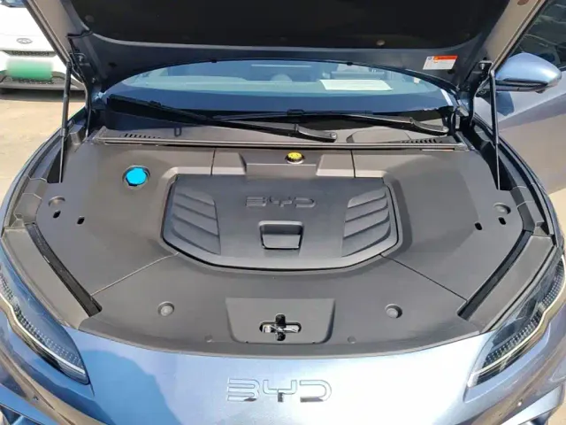 BYD Seal 06 GT — Фото автомобиля 19