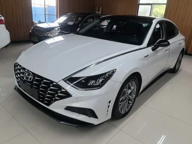 Фотография автомобиля — Hyundai Sonata