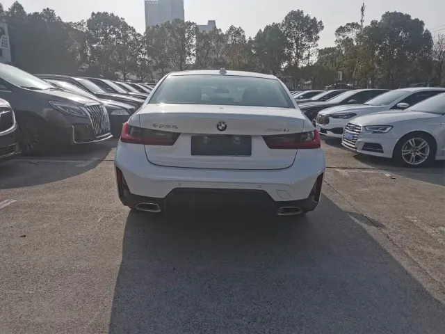 BMW 3 Series — Фото автомобиля 15