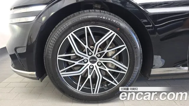 Genesis G90 RS4 — Фото автомобиля 5
