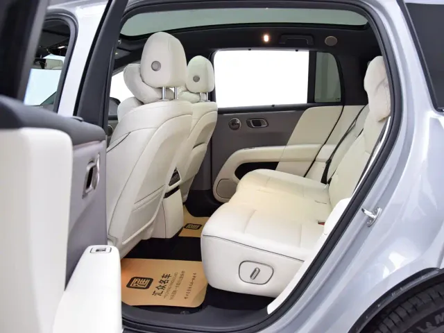 Li Auto i6 — Фото автомобиля 6