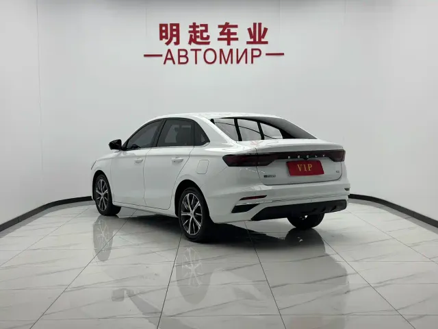 Geely Emgrand — Фото автомобиля 8