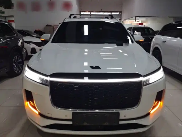 Li Auto ONE — Фото автомобиля 2