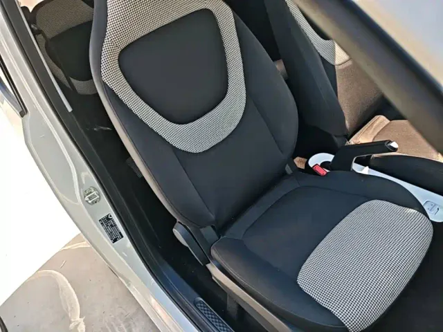 Wuling Hongguang Mini EV — Фото автомобиля 19