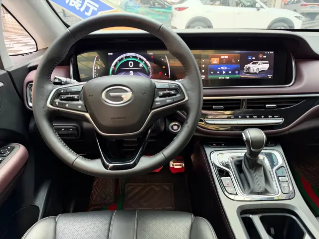GAC Trumpchi M6 — Фото автомобиля 10
