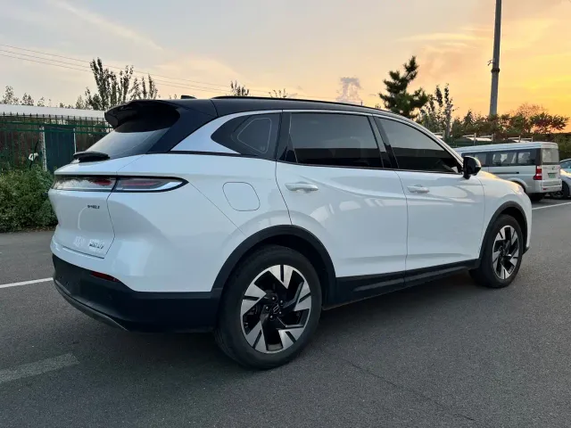 Bestune Yueyi 07 — Фото автомобиля 19