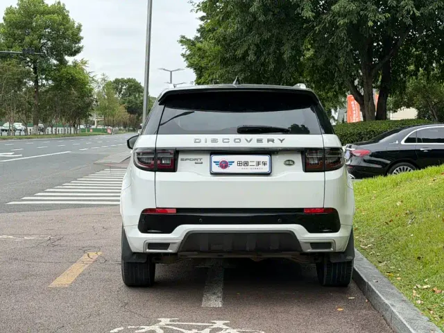 Land Rover Discovery Sport — Фото автомобиля 5