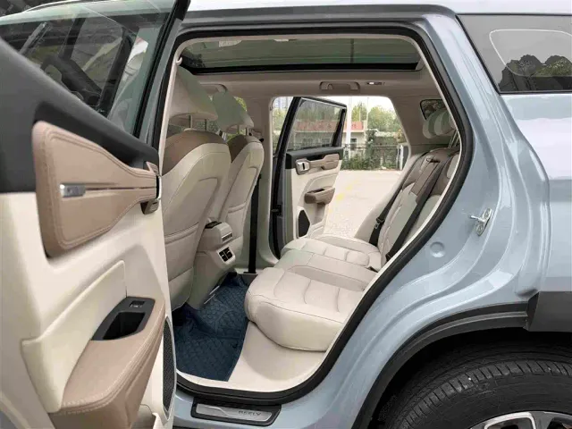 Geely ICON — Фото автомобиля 18