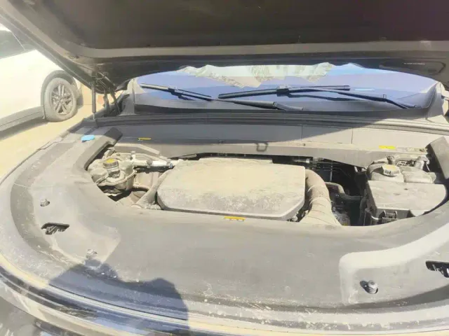 Li Auto L8 — Фото автомобиля 3