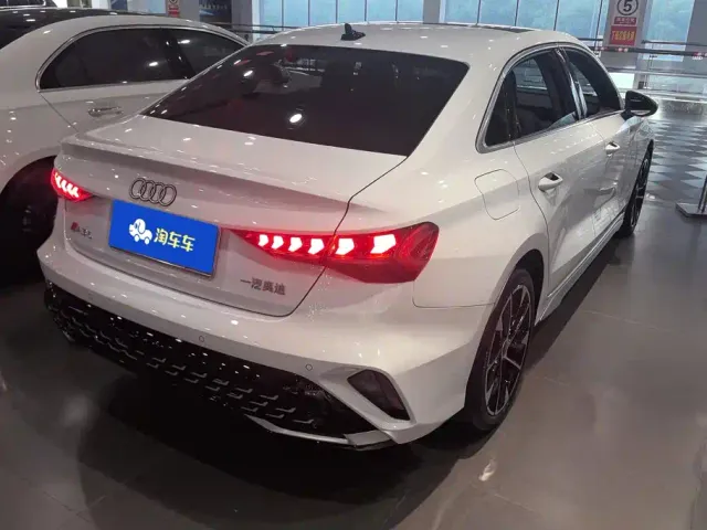Audi A3 — Фото автомобиля 3