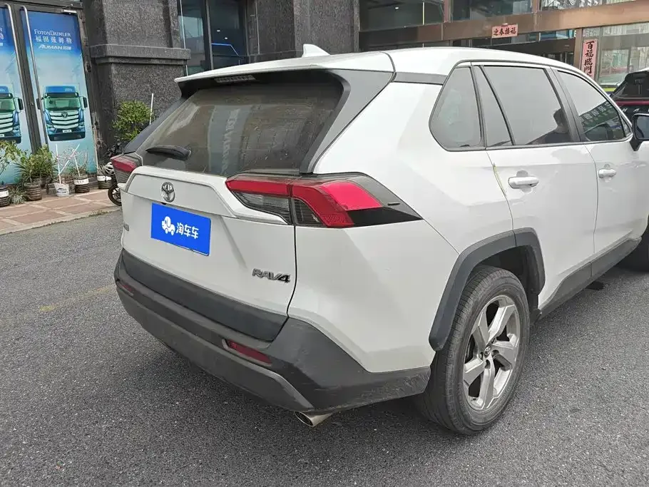 Toyota RAV4 Rongfang 2021 2.0L CVT 2WD Trend PLUS — Фото автомобиля 3