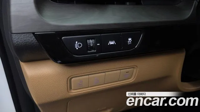 Kia Carnival Generation 4 — Фото автомобиля 27