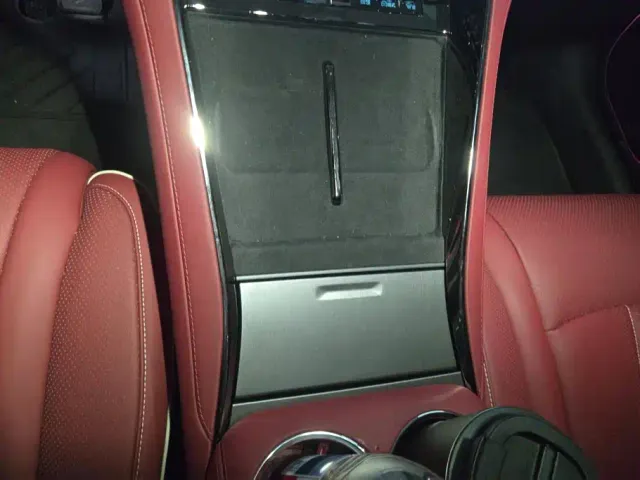 Denza Z9GT — Фото автомобиля 16