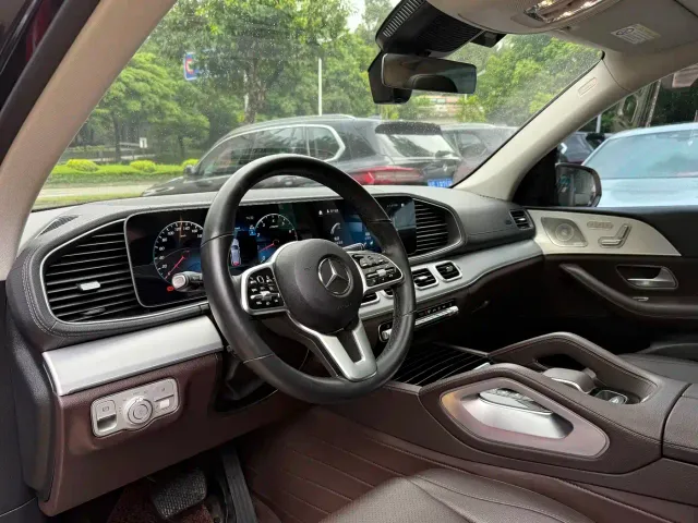 Mercedes-Benz GLE-Class — Фото автомобиля 13