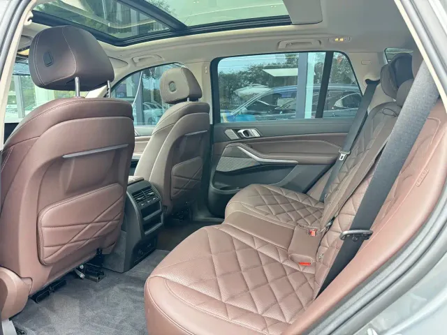 BMW X5 — Фото автомобиля 10