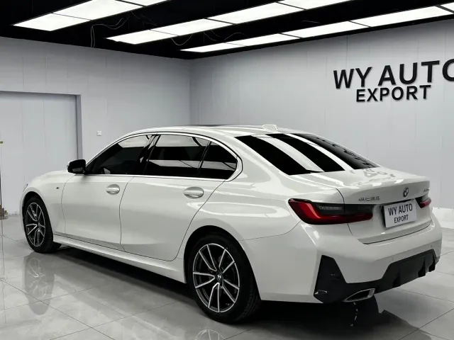 BMW 3 Series — Фото автомобиля 5