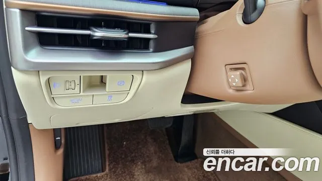 Hyundai Grandeur Grandeur (GN7) 3.5 Бензин 2WD — Фото автомобиля 19