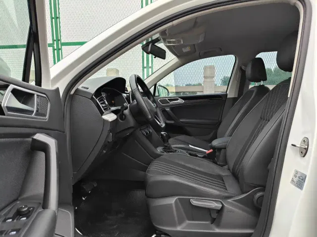 Volkswagen Tiguan L — Фото автомобиля 7