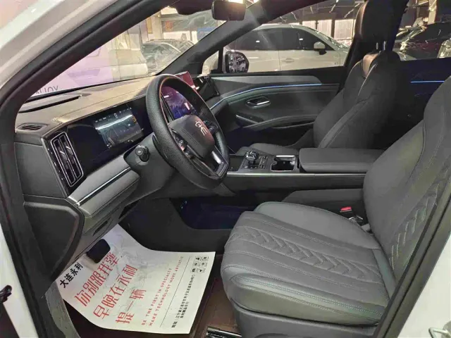 BYD Song L DM-i — Фото автомобиля 9