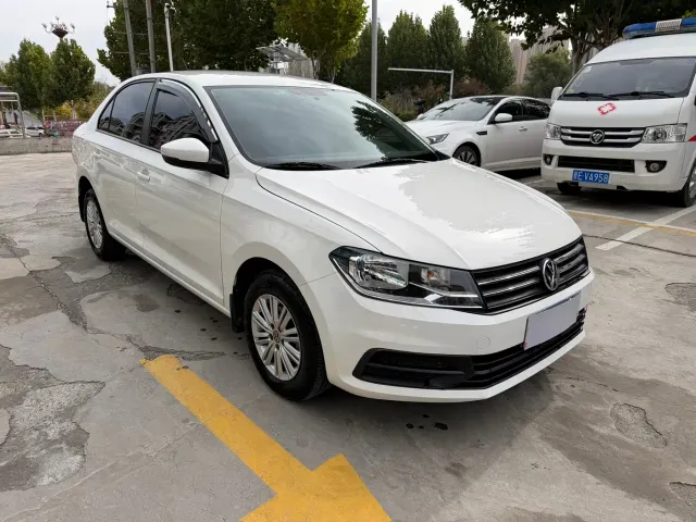 Volkswagen Santana — Фото автомобиля 3