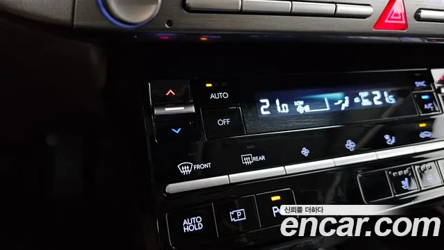 Hyundai Grandeur Grandeur (GN7) — Фото автомобиля 18