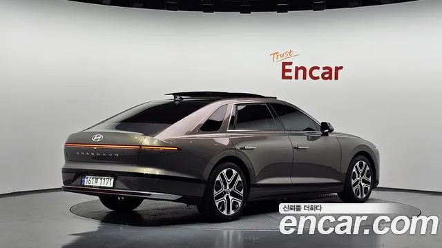 Hyundai Grandeur GN7 — Фото автомобиля 2