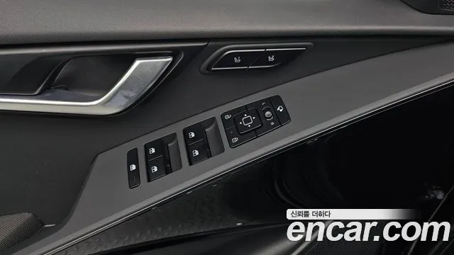 Kia Niro New — Фото автомобиля 22