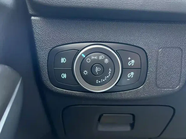 Ford Focus — Фото автомобиля 27