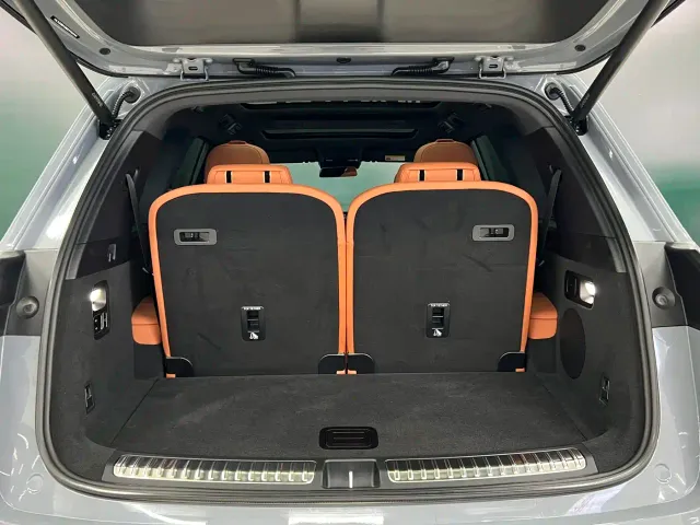 Li Auto L8 — Фото автомобиля 15