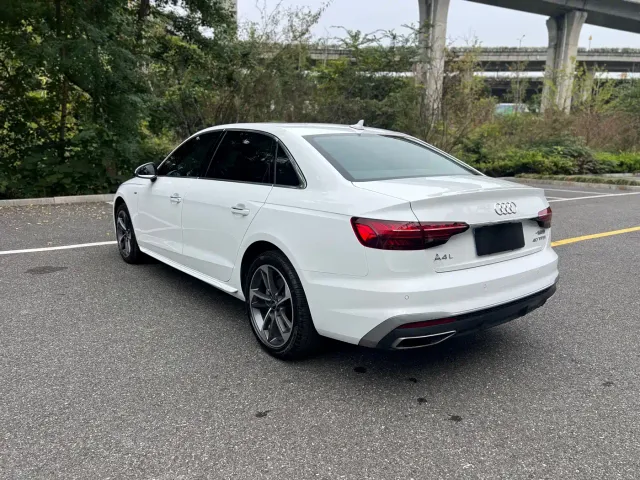 Audi A4L — Фото автомобиля 7