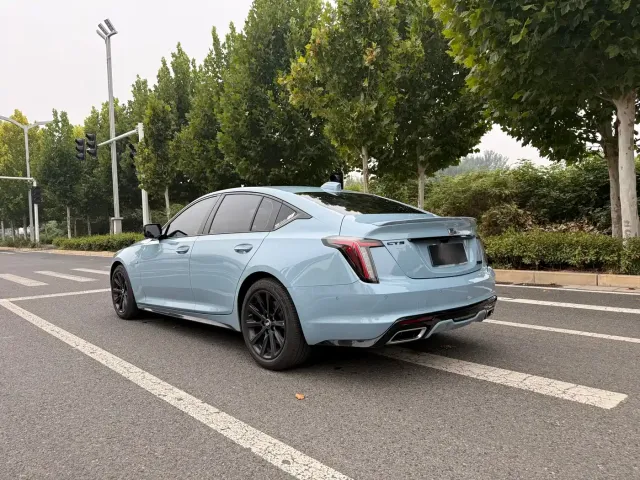 Cadillac CT5 — Фото автомобиля 9