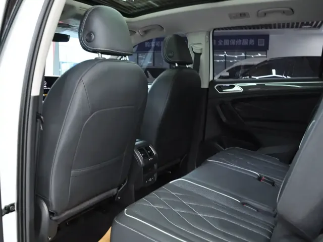 Volkswagen Tiguan L — Фото автомобиля 7