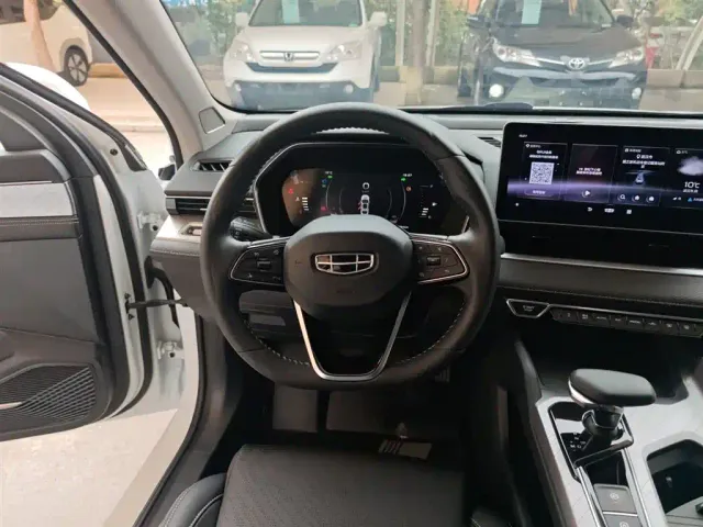 Geely Xingrui — Фото автомобиля 10