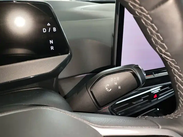 Volkswagen ID.3 — Фото автомобиля 13