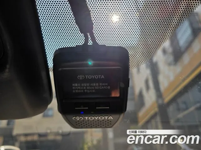 Toyota Alphard Generation 4 — Фото автомобиля 9
