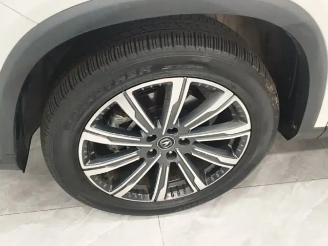 Changan CS75 Plus — Фото автомобиля 22