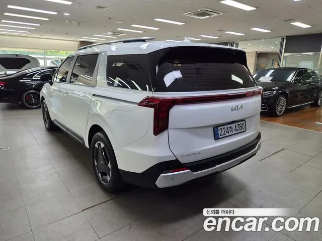 Kia Carnival 4th Gen — Фото автомобиля 2
