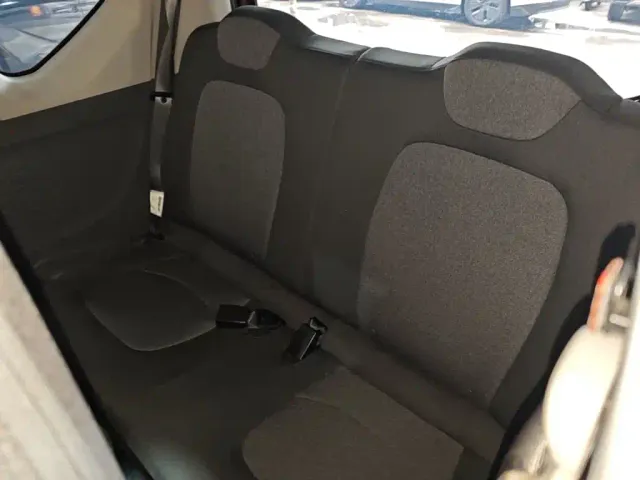 Wuling Hongguang Mini EV — Фото автомобиля 16