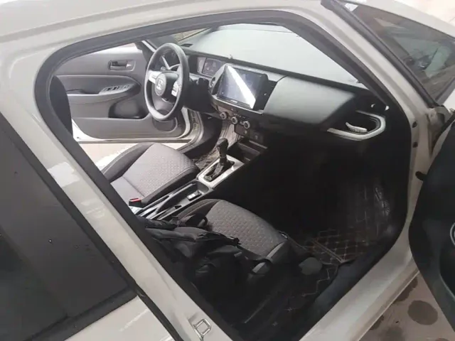 Honda Fit — Фото автомобиля 8