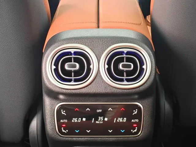 Mercedes-Benz GLC-Class — Фото автомобиля 14