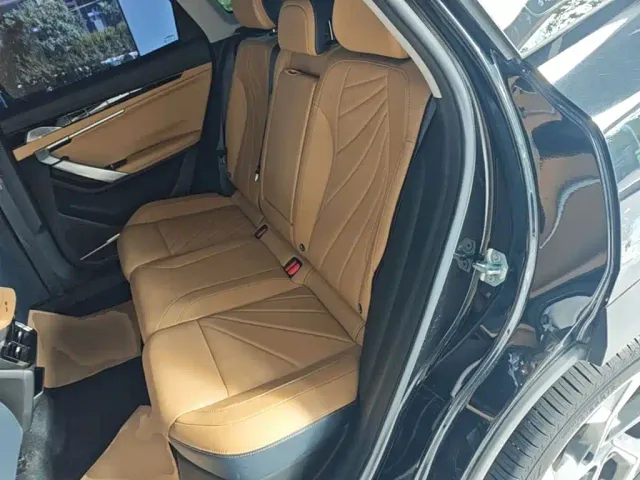 Geely Boyue L — Фото автомобиля 16