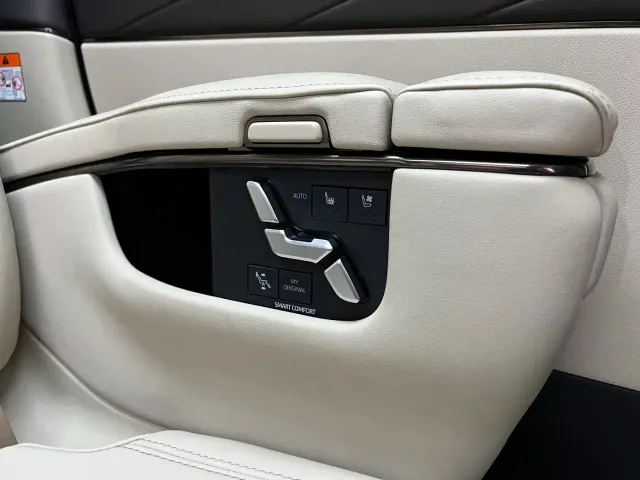 Toyota Vellfire — Фото автомобиля 15