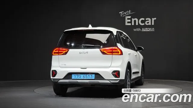 Kia Niro Niro Plus Earth — Фото автомобиля 4