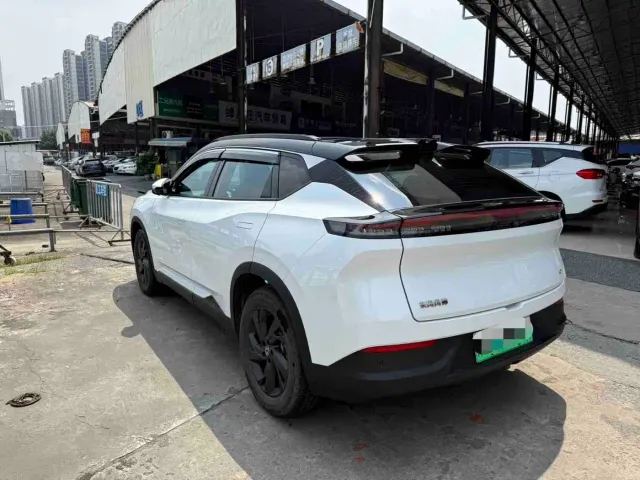 Dongfeng Fengshen L7 — Фото автомобиля 7