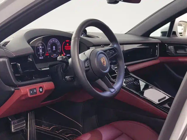 Porsche Panamera — Фото автомобиля 12
