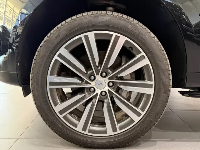 Land Rover Range Rover — Фото автомобиля 4