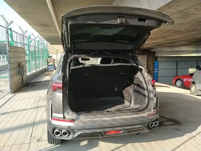 Geely Binyue — Фото автомобиля 18