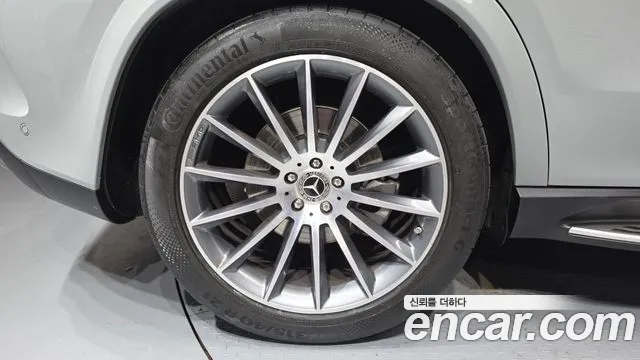 Mercedes-Benz GLE-Class — Фото автомобиля 5