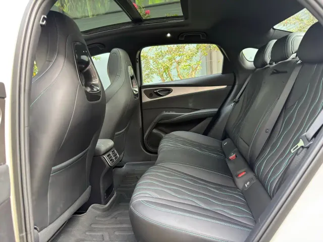 BYD Seal 06 — Фото автомобиля 11