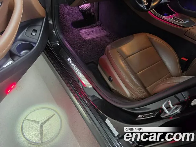 Mercedes-Benz E-Class — Фото автомобиля 13